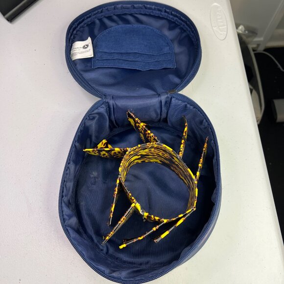 Skylanders Spyros Adventure Themed Round Storage Case With Zipper Closure - Picture 2 of 9